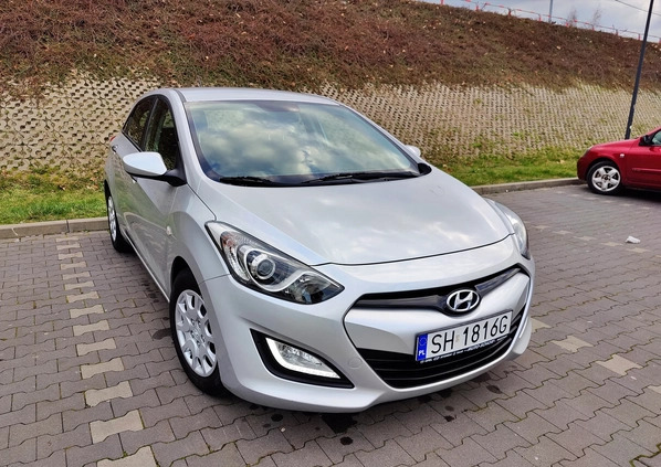 Hyundai I30 cena 37900 przebieg: 113756, rok produkcji 2015 z Węgorzyno małe 742